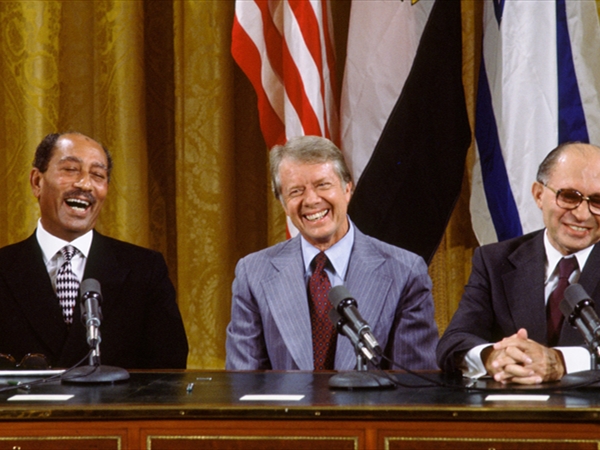 هل يدخل لبنان المسار الذي بدأ في كامب ديفيد؟