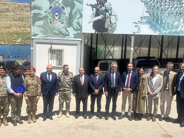 دعم بريطاني لعائلات الجيش اللبناني النازحة ووصول القافلة الثالثة من [...]