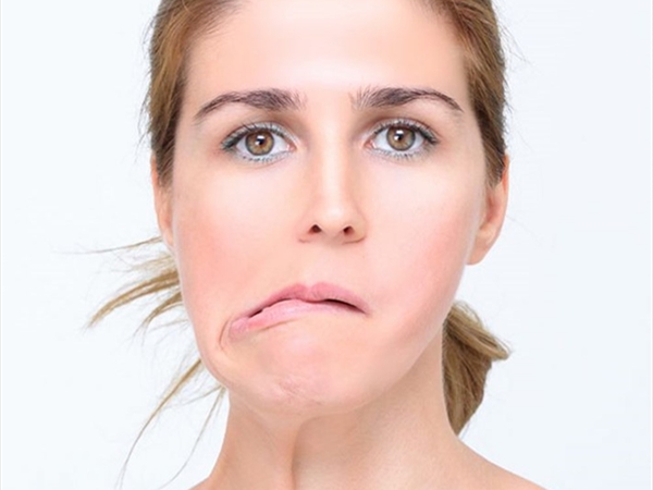 ماذا تعلم عن مرض العصب السابع؟