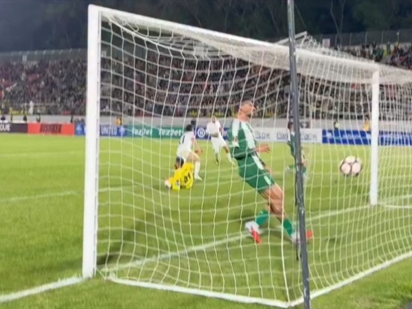 الانصار يخفق بتكملة مسيرته الآسيوية رغم محاولته مقاومة الظروف الضاغطة..