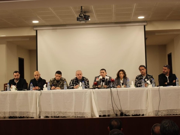 المكاوي في اجتماع أمني موسّع: البلديات خط الدفاع والأمن خط [...]