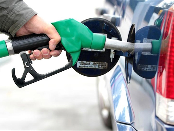 انخفاض في أسعار المحروقات .. إليكم الجدول