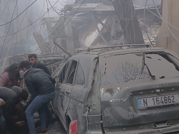 العدو يرتكب مجزرة في الجناح