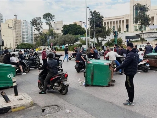 من ساقية الجنزير.. إلى البيت الأبيض!