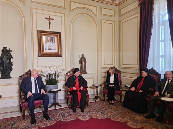 عون: السلم الأهلي خط أحمر.. ولمن ينتقد التفاوض: "شو جاييني [...]