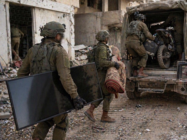 من إعلام العدو: عسكر العدو ينهبون بيوت الجنوبيين تحت أنظار [...]