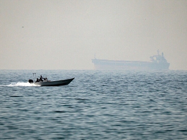 بريطانيا تكشف عن توجُّه 40 دولة لإعادة فتح مضيق هرمز