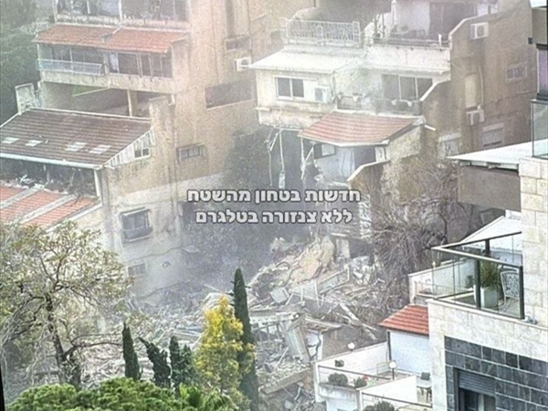 القناة 12 الاسرائيلية : صاروخ برأس متفجر يزن 450 كيلوغرام [...]