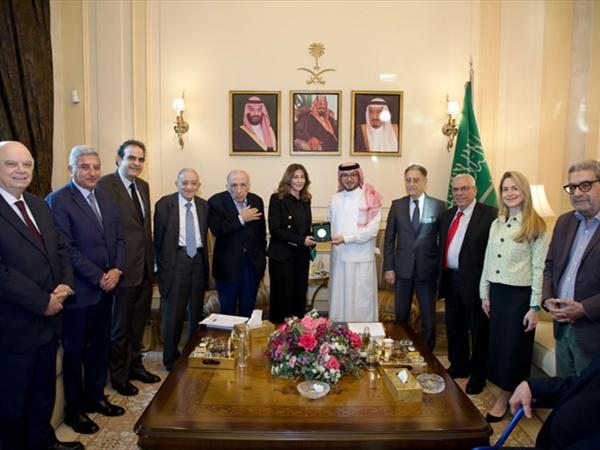 بخاري استضاف وفد «منتدى غسان سكاف الوطني»