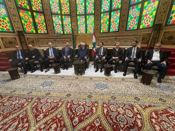 المفتي دريان استقبل وفد «اللقاء الديموقراطي» وتسلَّم مقترح «التيار الوطني [...]