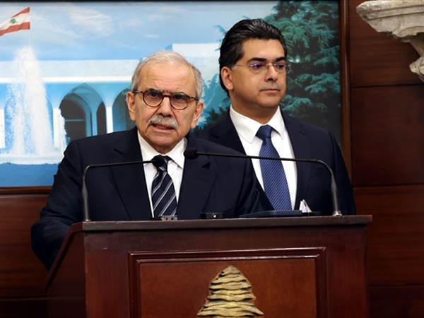 مجلس الوزراء قرّر التقدّم بشكوى إلى مجلس الأمن حول الاعتداءات الإسرائيلية وطلب بتعزيز بسط سيطرة الدولة على بيروت وحصر السلاح فيها بالقوى الشرعية