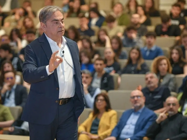 غصن وبو دياب يحاضران عن «القيادة في زمن الحرب»