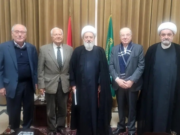 الخطيب يلتقي لجنة الحوار الإسلامي المسيحي تحضيراً لقمة روحية مرتقبة [...]