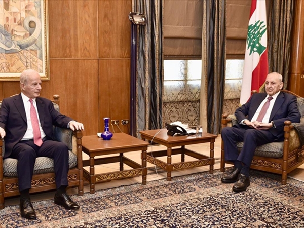 عيسى في بعبدا وعين التينة