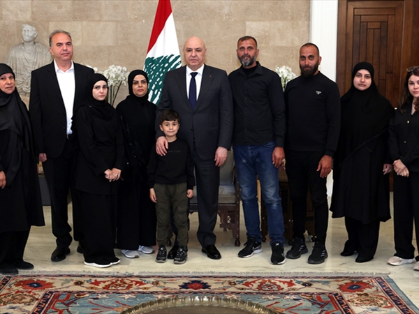 عون عقد سلسلة لقاءات سياسية ونيابية وديبلوماسية: المجتمع الدولي مطالب [...]