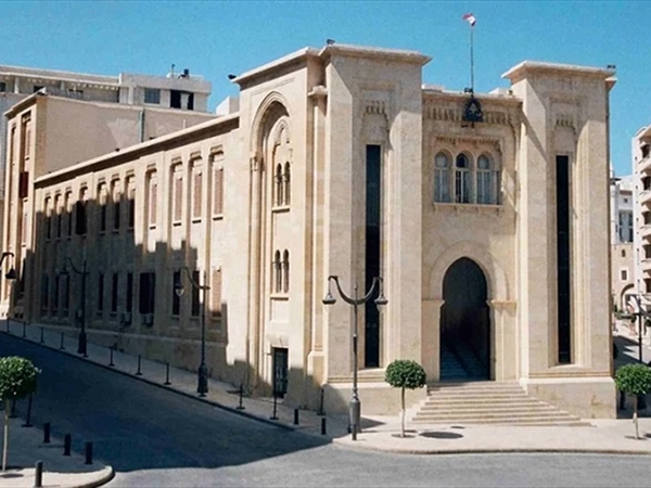 حالة طوارئ سياسية مستعجلة