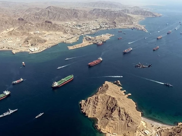 إيران ومضيق هرمز: فلسفة السيطرة على ممر بحجم العالم