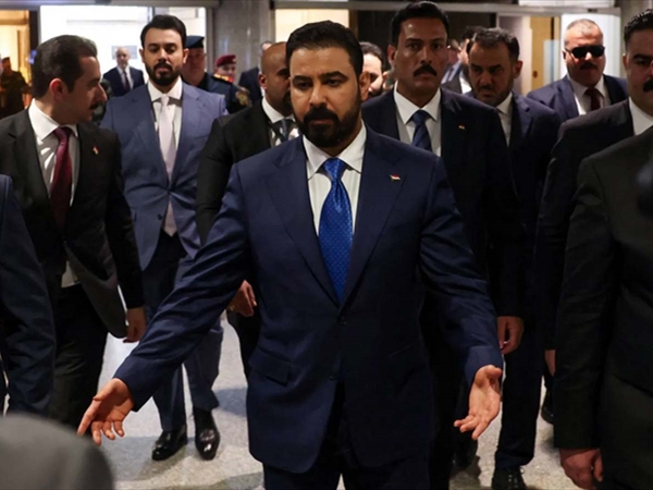 الزيدي ينال ثقة البرلمان ويتعهّدَ بالعمل لحصر السلاح بيد الدولة