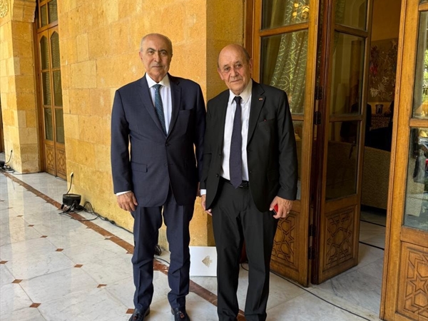 لودريان يواصل جولاته على القيادات وتأكيد على ضرورة الالتزام بوقف [...]