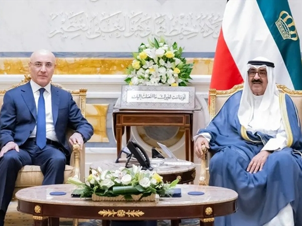الحجار التقى أمير الكويت وولي العهد وأكد على عمق العلاقات [...]