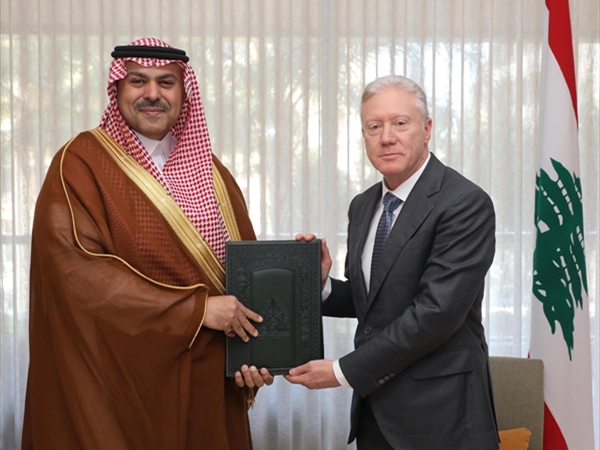استقبل وزير الخارجية يوسف رجي سفير المملكة العربية السعودية الجديد [...]