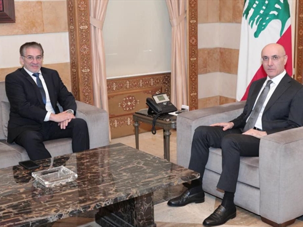 رئيس «إيدال» بحث مع الوزير الحجار في تسهيل الإجراءات المتعلقة [...]