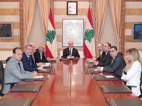 الحجار بحث مع المحافظين في النزوح ومراسم عاشوراء وعرض الأوضاع [...]
