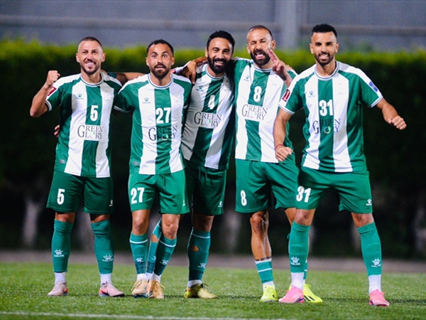 الانصار يعبر العهد 3-1 متابعاً حملة الدفاع عن لقبه بطلاً [...]