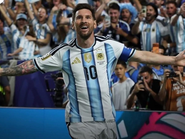 ميسي يعبر بالارجنتين لدور الـ32 ويصبح الهداف التاريخي للمونديال..