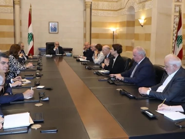 سلام عرض والوزراء لاتصالات وقف النار وواقع الاعتداءات