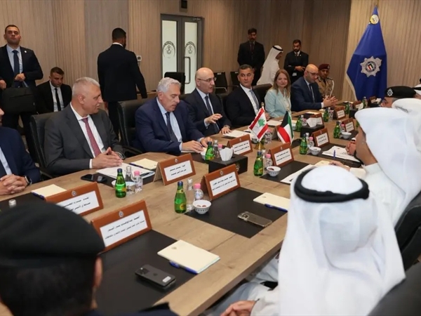 الحجار يُطلق خدمة البصمة البيومترية من سفارة لبنان في الكويت [...]