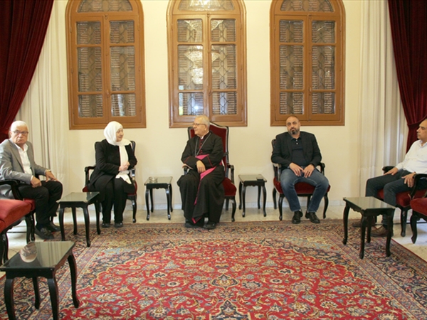 بهية الحريري تستكمل جولتها على فاعليات صيدا الروحية بلقاء مع [...]