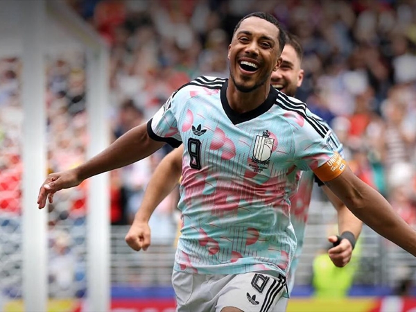 تيليمانس بطل ملحمة تأهل بلجيكا والريمونتادا التاريخية والولايات المتحدة الى دور الـ16..