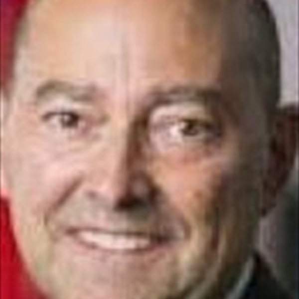 جيمس ستافريديس