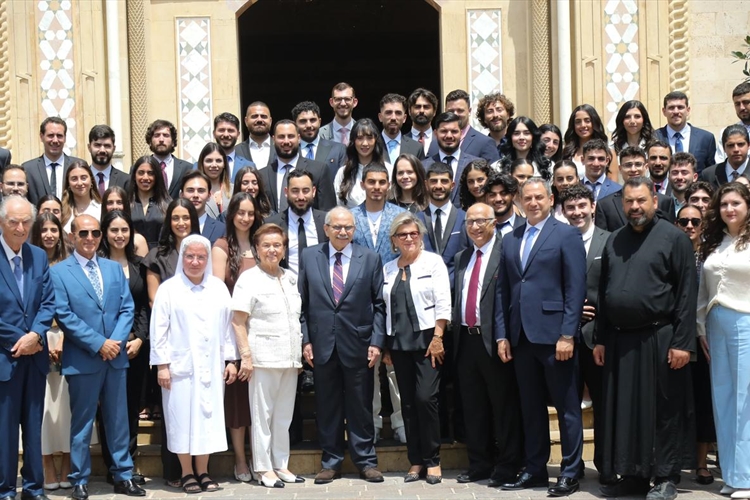 سلام للمغتربين: لا تتركوا لبنان خلفكم