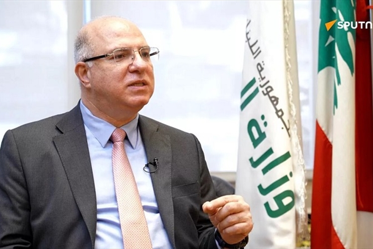 عن انسحاب وزراء "الثنائي" من الحكومة.. هذا ما كشفه وزير العمل