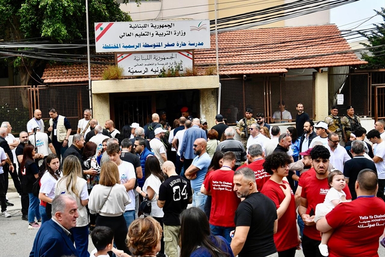 حماسة شعبية وإشكالات متفرقة في اليوم الأول للانتخابات البلدية: نسبة الاقتراع الاجمالية بلغت 44.59% وعدد المقترعين 347110