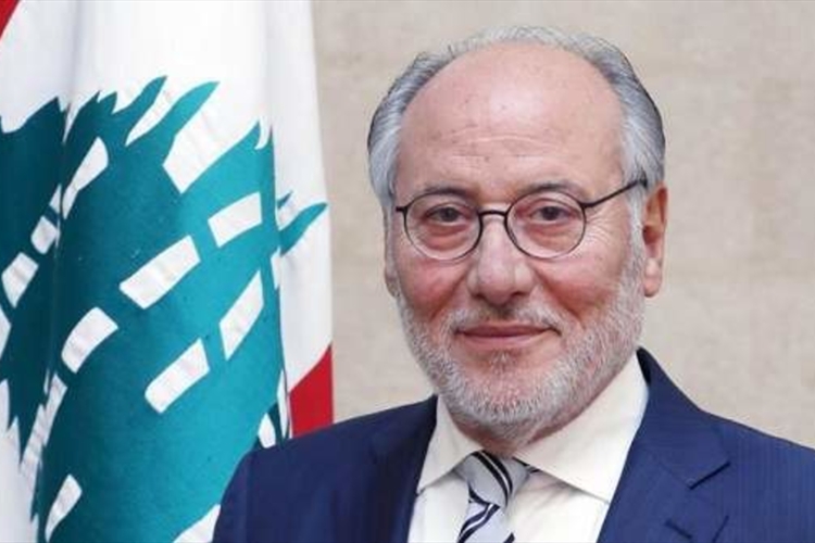 وزير التربية: يُمنع على المدارس طرد أي تلميذ بسبب عدم قدرة الأهل على دفع المبلغ المحدد بالدولار