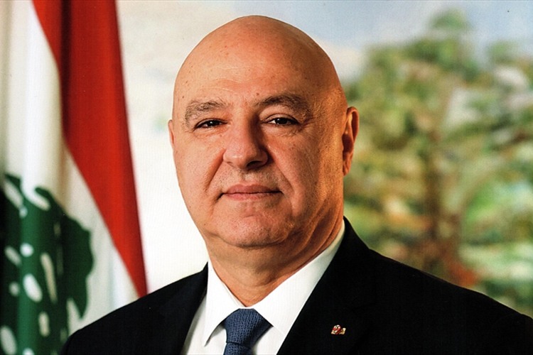 عون: ماضون في قرارنا... و"لا خيمة فوق رأس أحد"