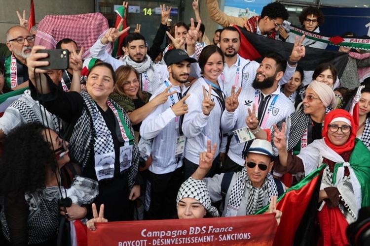 اليوم إفتتاح الأولمبياد وفلسطين الحاضر الأبرز