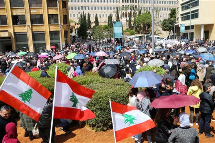 أوضاع العمال وحقوقهم