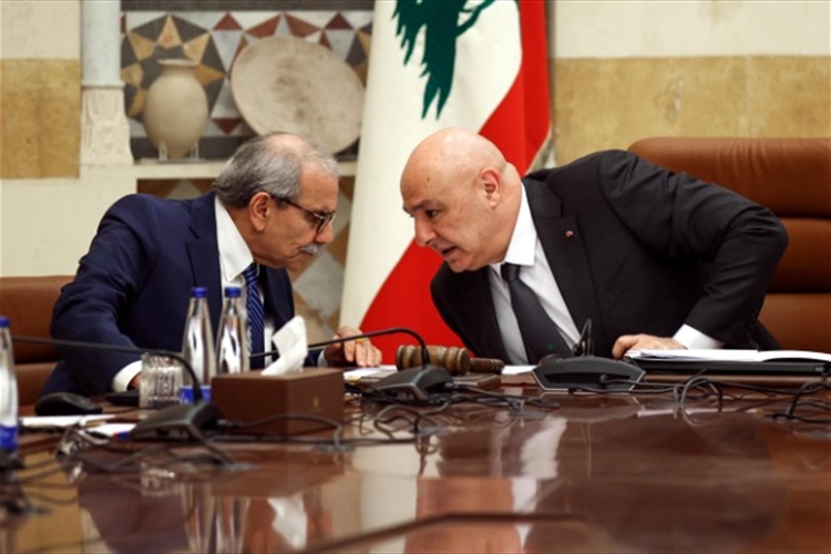 يين الوديان السحيقة وجحيم نيران مشتعلة!
