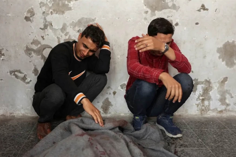 الحرب على غزة: 300 شهيد وجريح في يوم واحد وكمائن المواجهة تقتل ضابطاً وجنوداً إسرائيليين