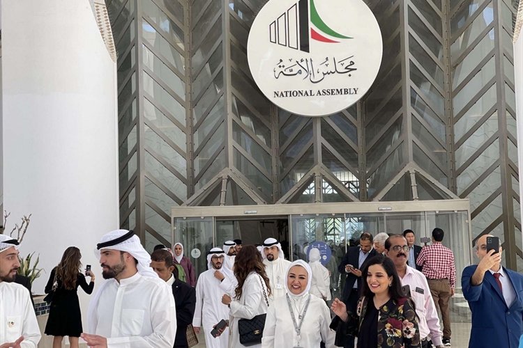 الكويتيون ينتخبون اليوم مجلس الأمة والترشيح النسائيّ خجول