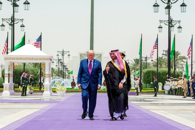 ترامب: يوم عظيم في السعودية