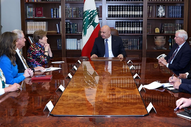 عون للوفد الأميركي: لبنان ملتزم بإعلان وقف الأعمال العدائية