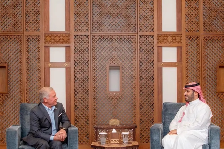ولي العهد السعودي يستقبل ملك الأردن