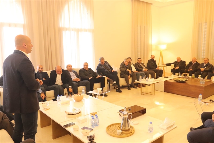 القنصل الجوزو يكرِّم أمين عام وزارة الخارجية هاني شميطلي