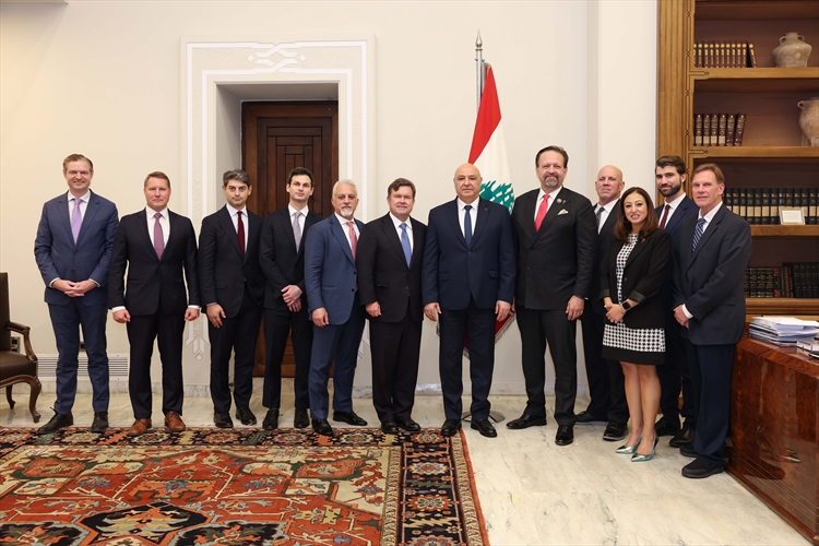 الوفد الأميركي: مليار دولار لحزب الله ويجب إبعاد إيران