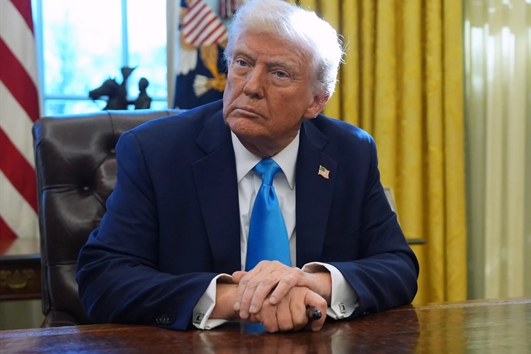 ترامب ينفي خططاً لضربات داخل فنزويلا